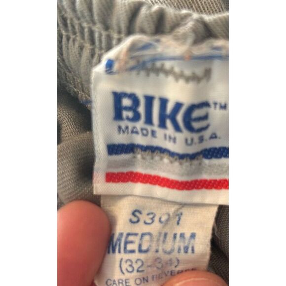 VTG Bike Athletic Running Shorts Men's Gray M Track Elastic Waist 80s 90s - Picture 2 of 6